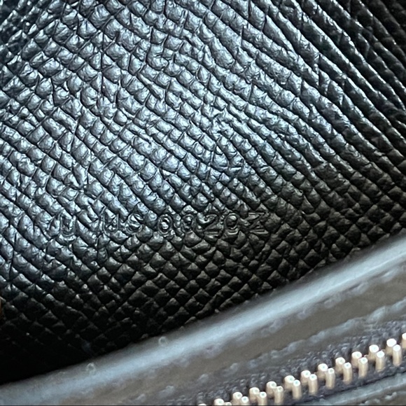 New Hermès So Black Bearn Compact monochrome Wallet - Picture 16 of 16